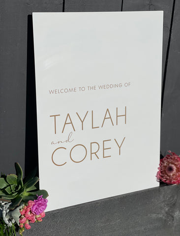 Rectangle wooden engraved welcome sign